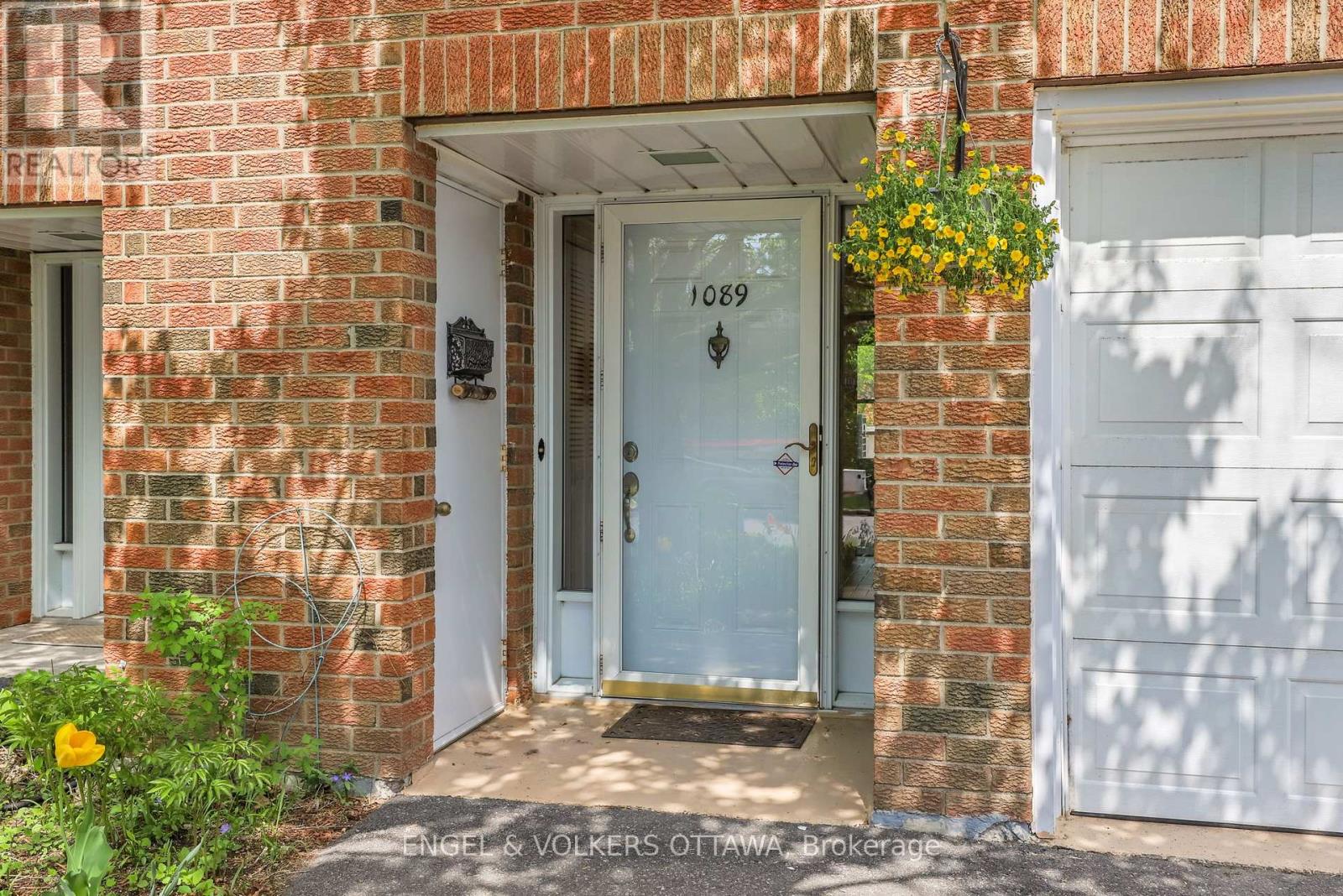 Property at 1089 BORDEN SIDE ROAD image 3