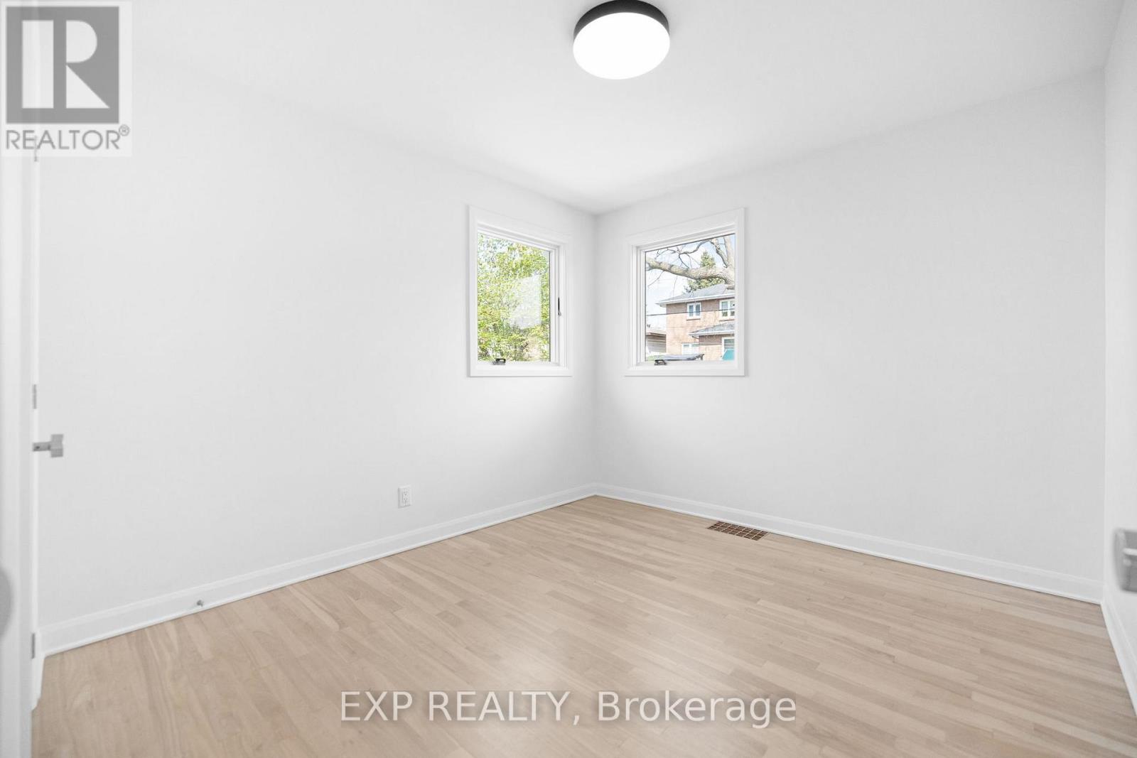 23 Harris Place, Ottawa, Ontario  K2G 2P3 - Photo 23 - X12146891