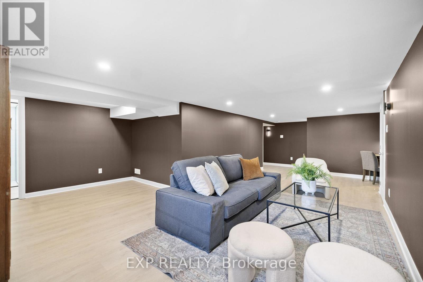 23 Harris Place, Ottawa, Ontario  K2G 2P3 - Photo 26 - X12146891