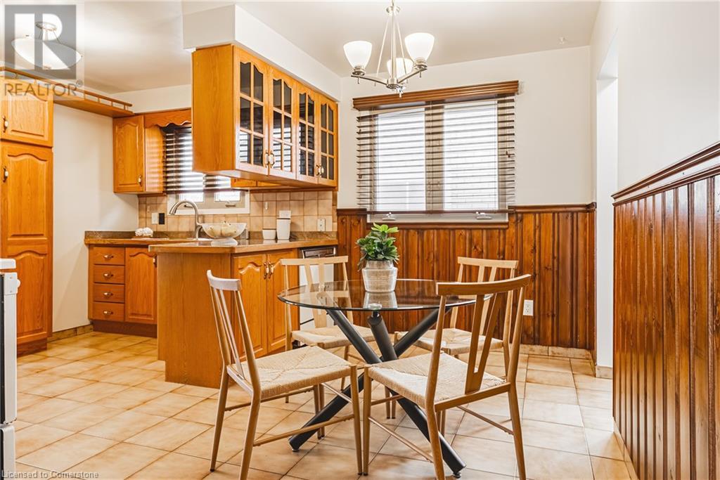 98 Deerhurst Road, Stoney Creek, Ontario  L8E 3G1 - Photo 13 - 40728357