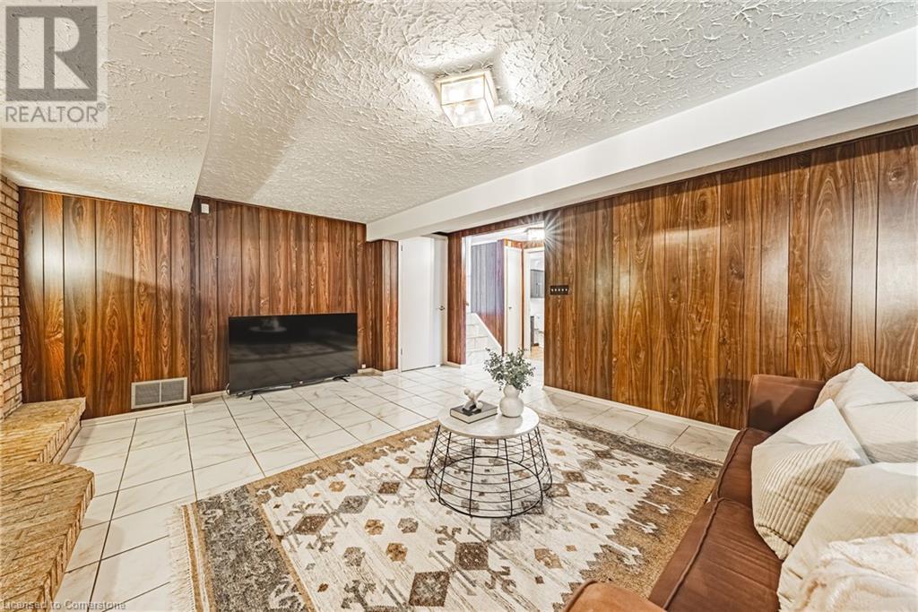 98 Deerhurst Road, Stoney Creek, Ontario  L8E 3G1 - Photo 32 - 40728357