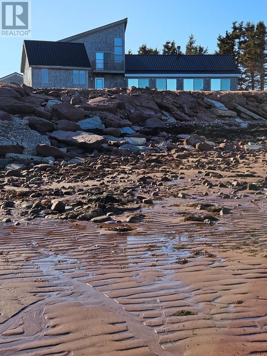 335-337 Harbour Road, Launching, Prince Edward Island  C0A 1G0 - Photo 2 - 202509736