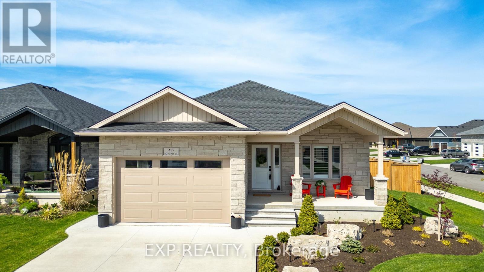 217 Duncan Street, West Perth, Ontario  N0K 1N0 - Photo 3 - X12146587