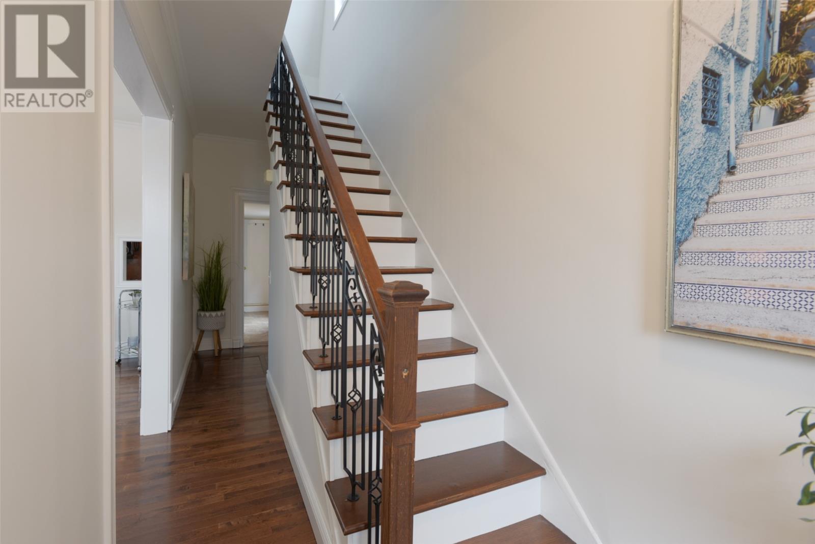 Property at 162 Pleasant Street image 2