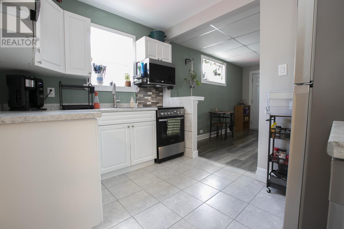 323 Farwell Ter, Sault Ste. Marie, Ontario  P6C 4B4 - Photo 20 - SM251107