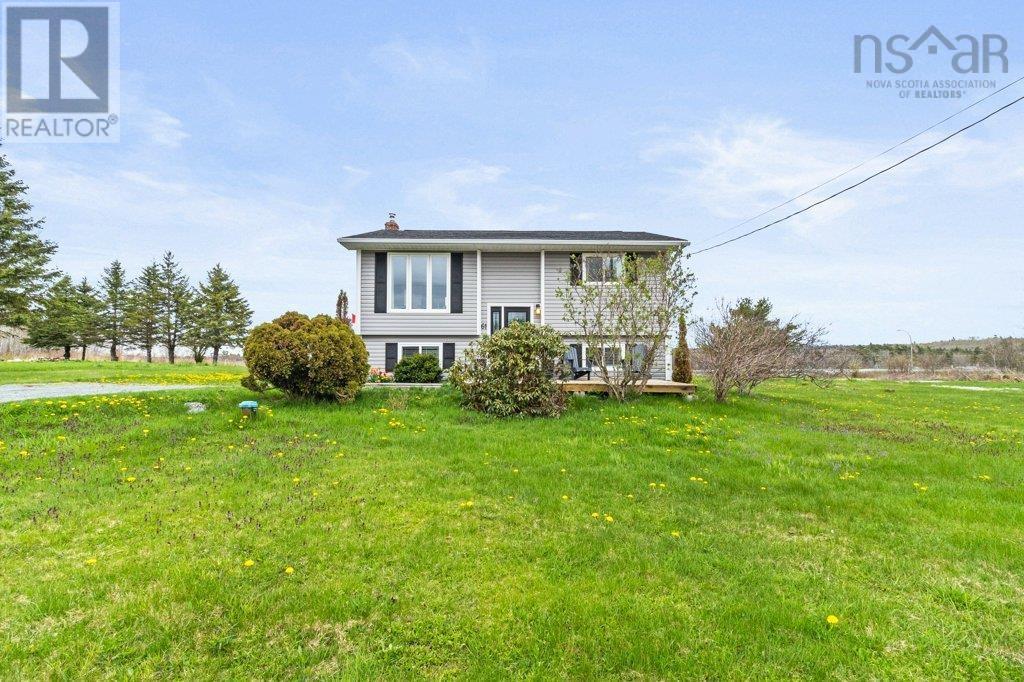 61 Halls Road, Enfield, Nova Scotia