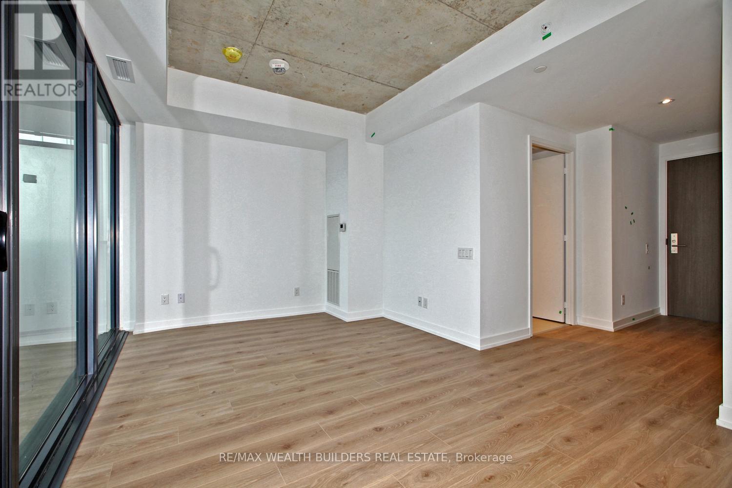 2004 - 161 Roehampton Avenue, Toronto, Ontario  M4P 1P9 - Photo 19 - C12146692
