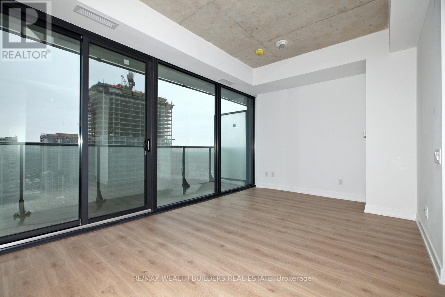 2004 - 161 Roehampton Avenue, Toronto, Ontario  M4P 1P9 - Photo 21 - C12146692