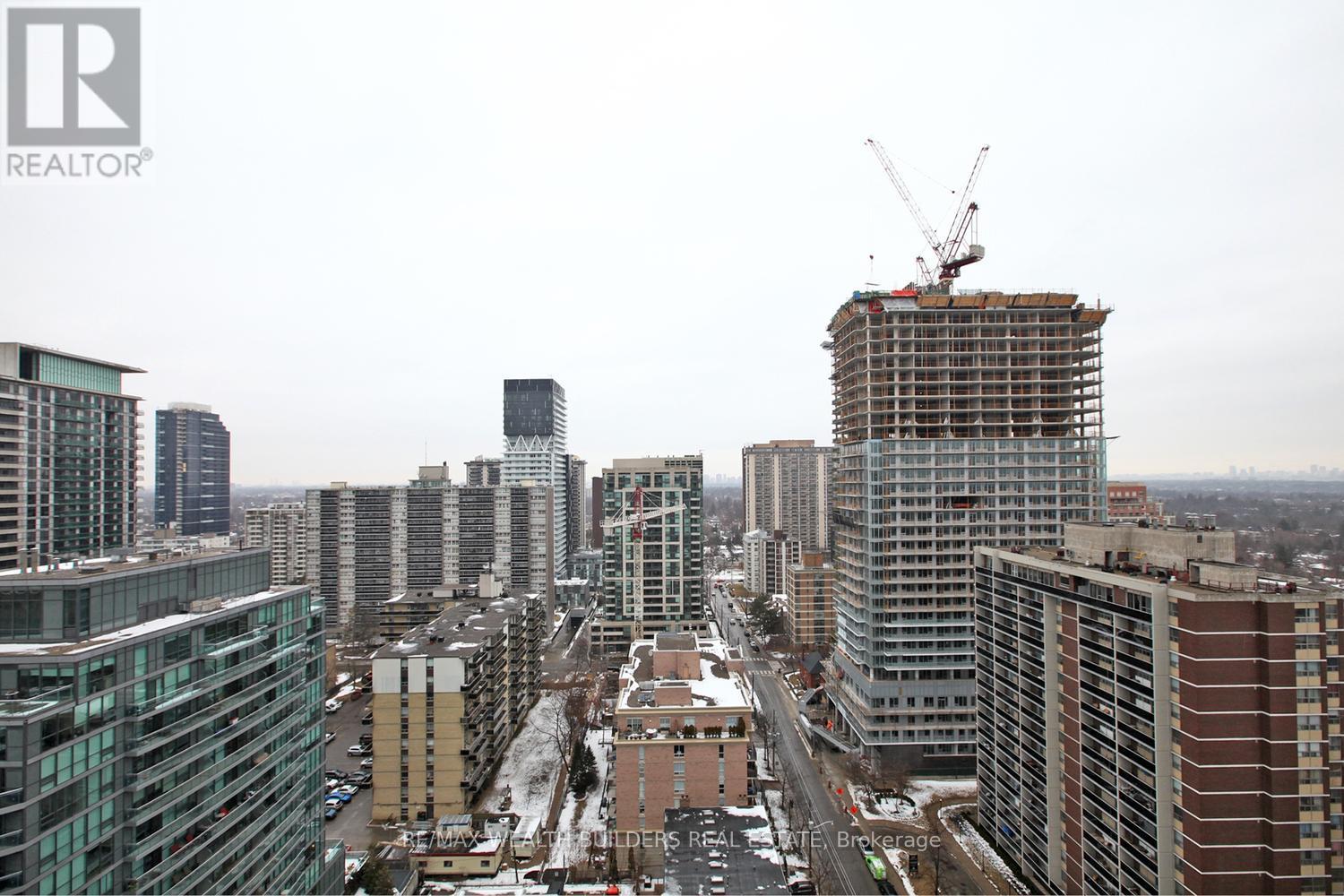 2004 - 161 Roehampton Avenue, Toronto, Ontario  M4P 1P9 - Photo 3 - C12146692