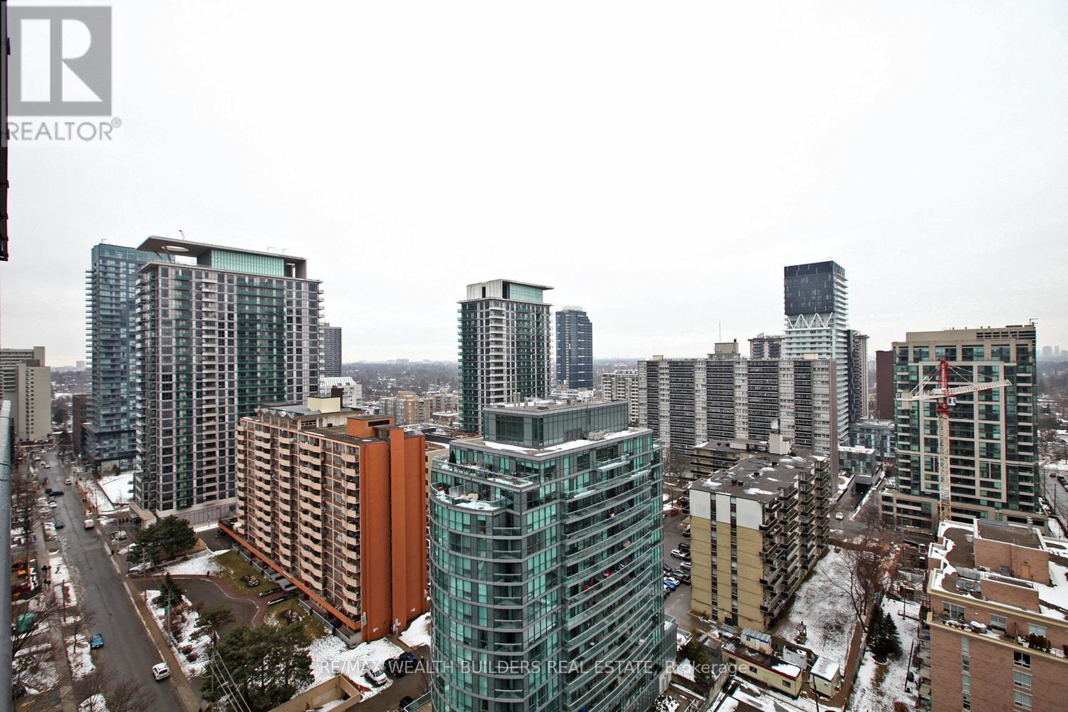 2004 - 161 Roehampton Avenue, Toronto, Ontario  M4P 1P9 - Photo 4 - C12146692