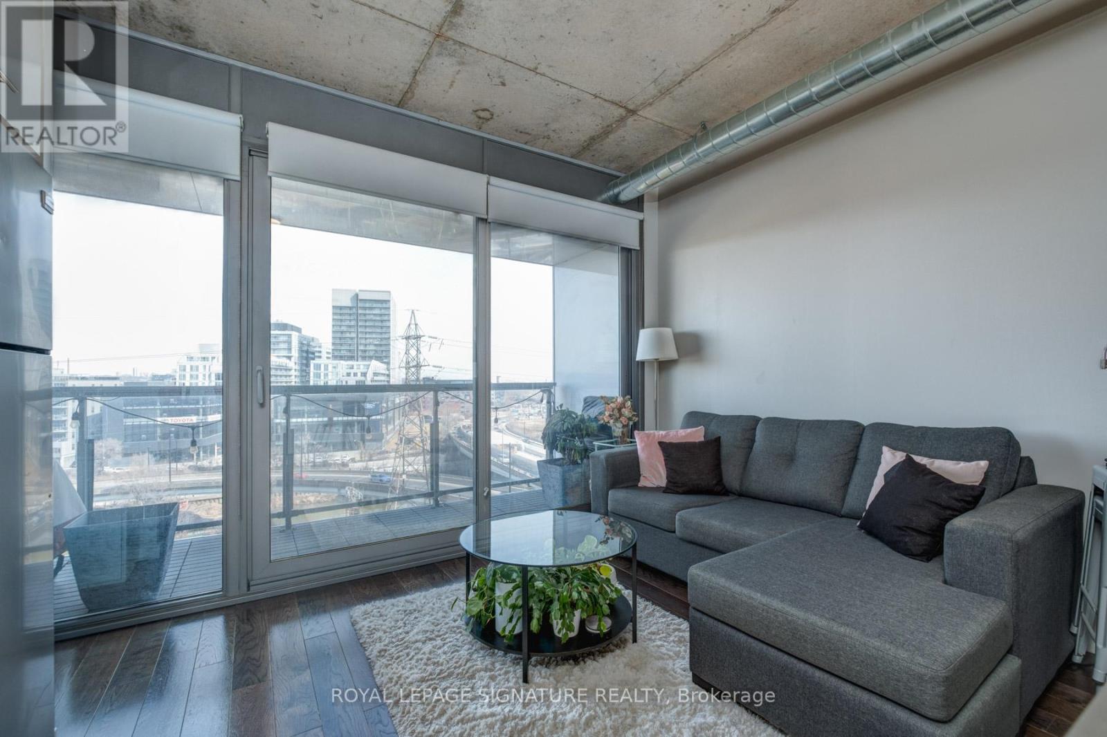 805 - 32 Trolley Crescent, Toronto, Ontario  M5A 0E9 - Photo 7 - C12146827