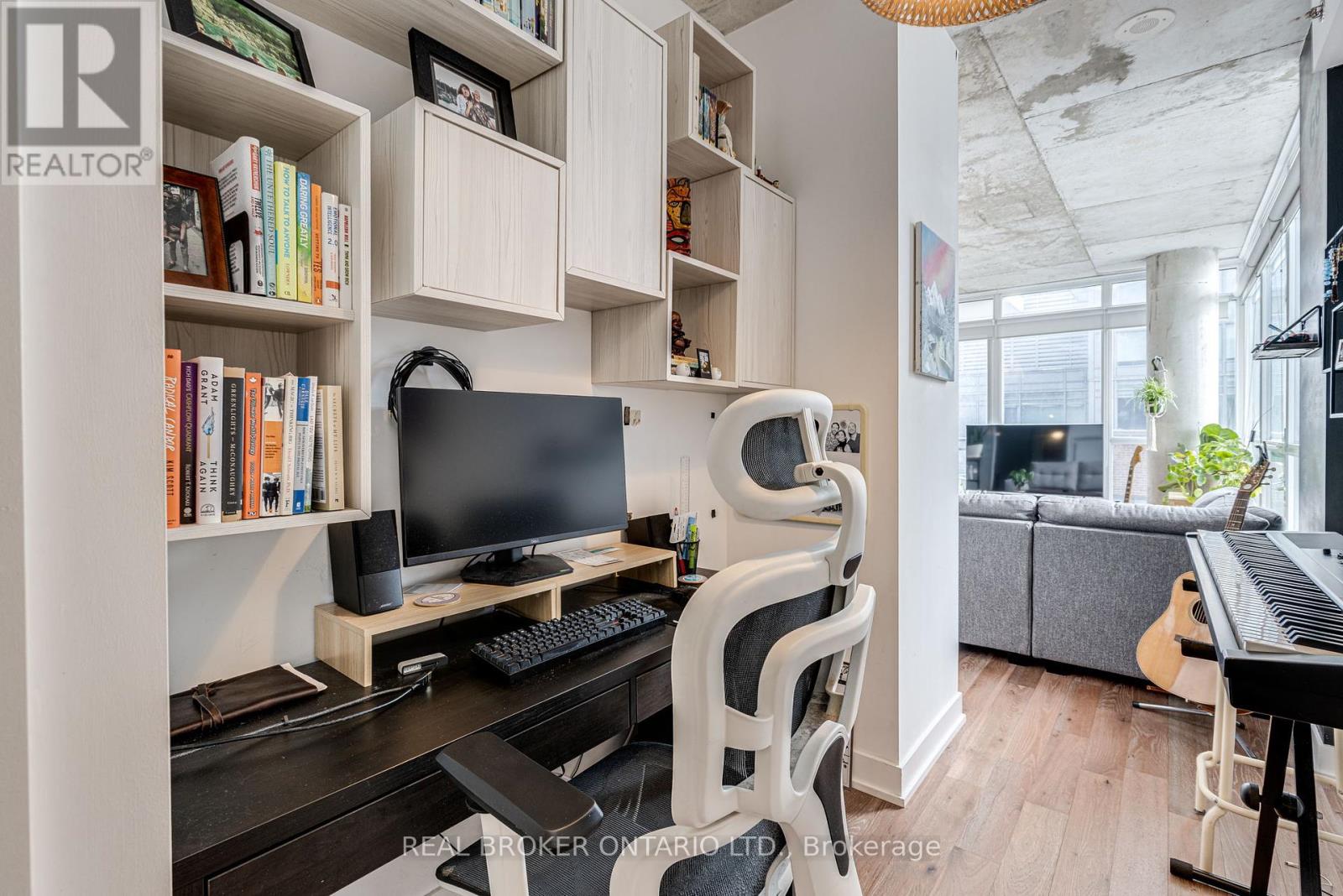 703 - 20 Minowan Miikan Lane, Toronto, Ontario  M6J 0E5 - Photo 12 - C12146874