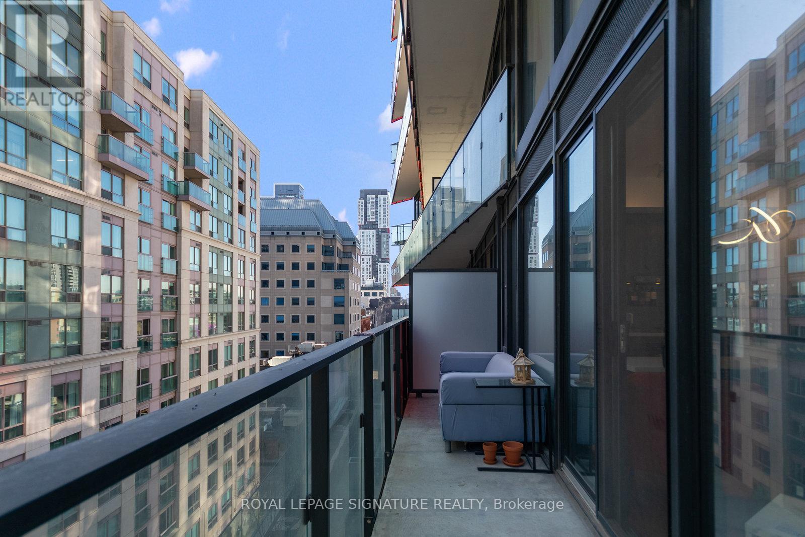 711 - 215 Queen Street W, Toronto, Ontario  M5V 0P5 - Photo 25 - C12146883