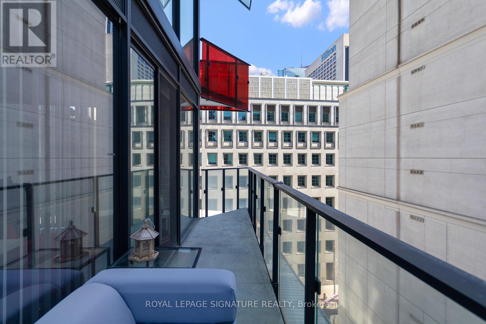 711 - 215 Queen Street W, Toronto, Ontario  M5V 0P5 - Photo 26 - C12146883