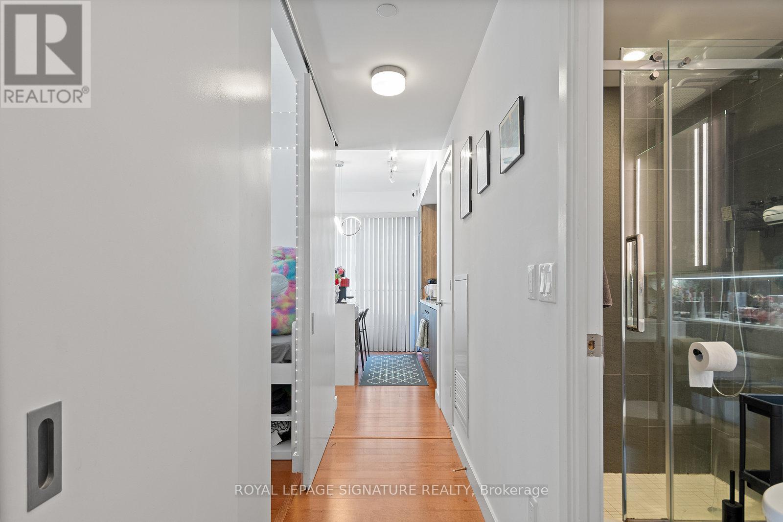 711 - 215 Queen Street W, Toronto, Ontario  M5V 0P5 - Photo 8 - C12146883