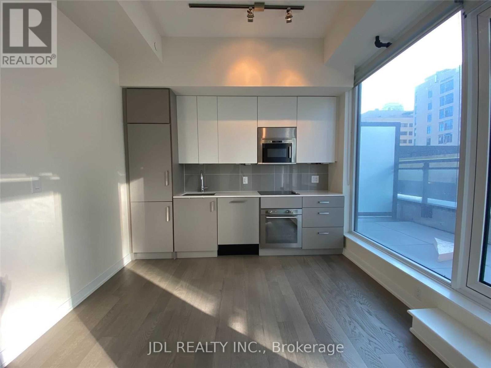301 - 17 Dundonald Street, Toronto, Ontario  M4Y 1K3 - Photo 6 - C12146901