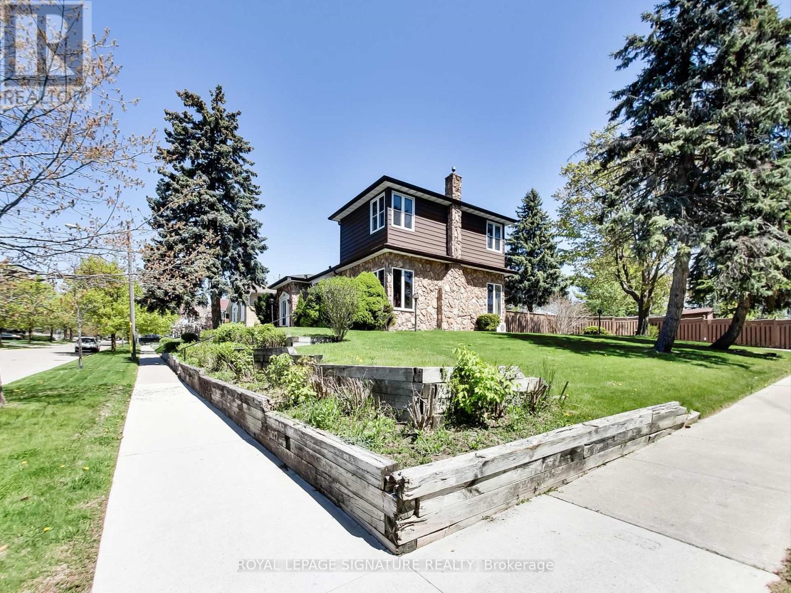 1 Kencliff Crescent, Toronto, Ontario  M1P 4E2 - Photo 40 - E12146739