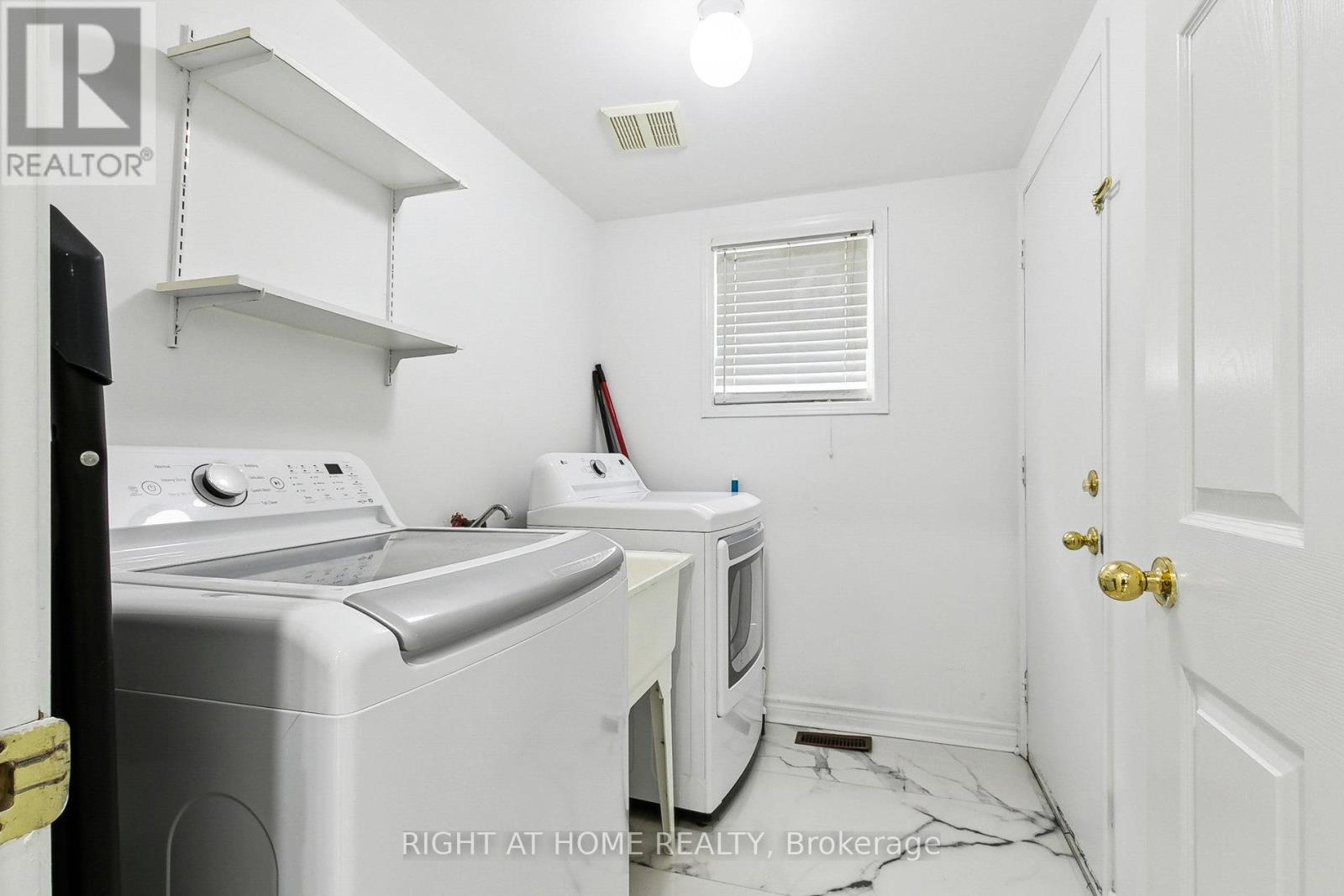 57 Welsh Street, Ajax, Ontario  L1T 4A4 - Photo 23 - E12146771
