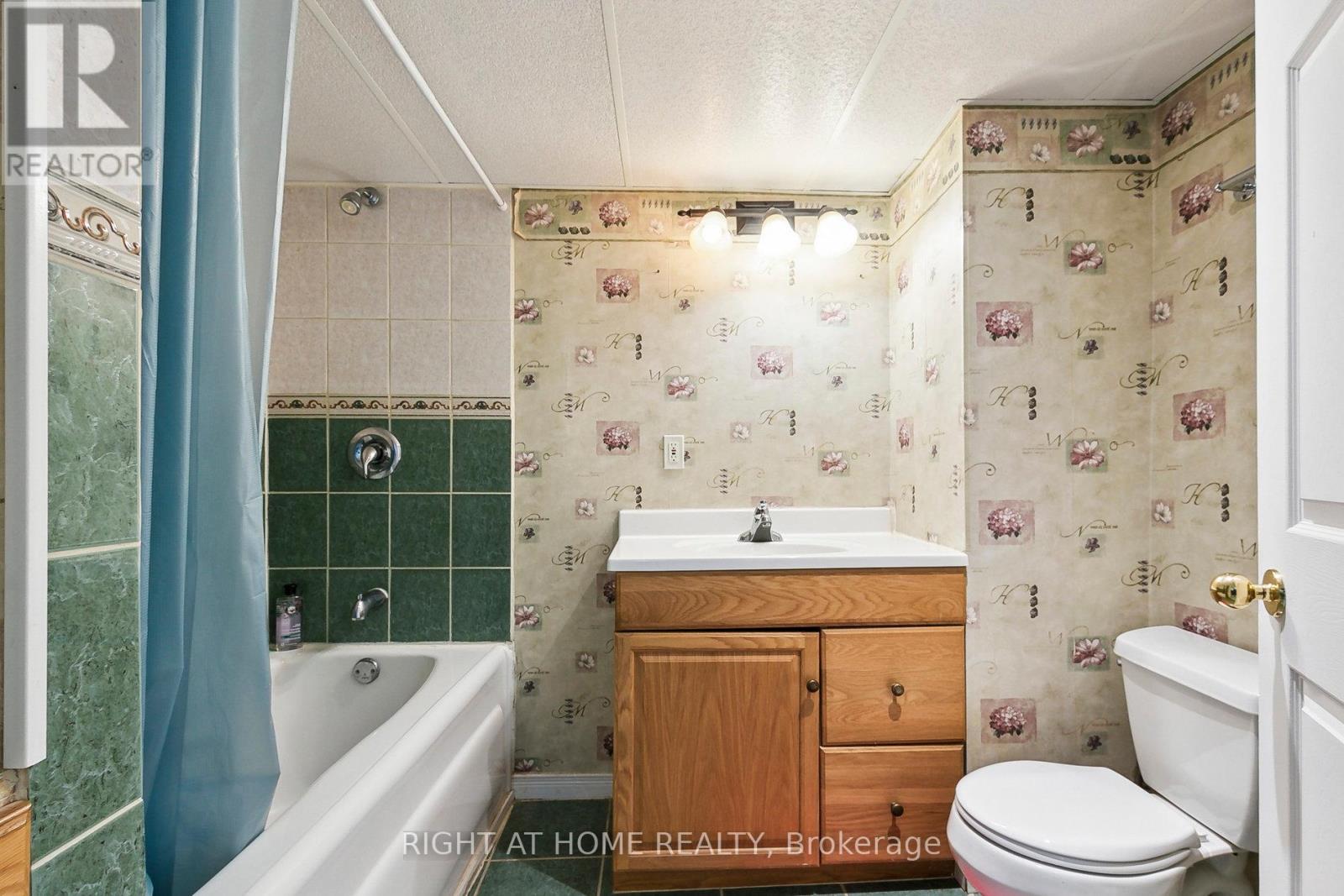 57 Welsh Street, Ajax, Ontario  L1T 4A4 - Photo 39 - E12146771