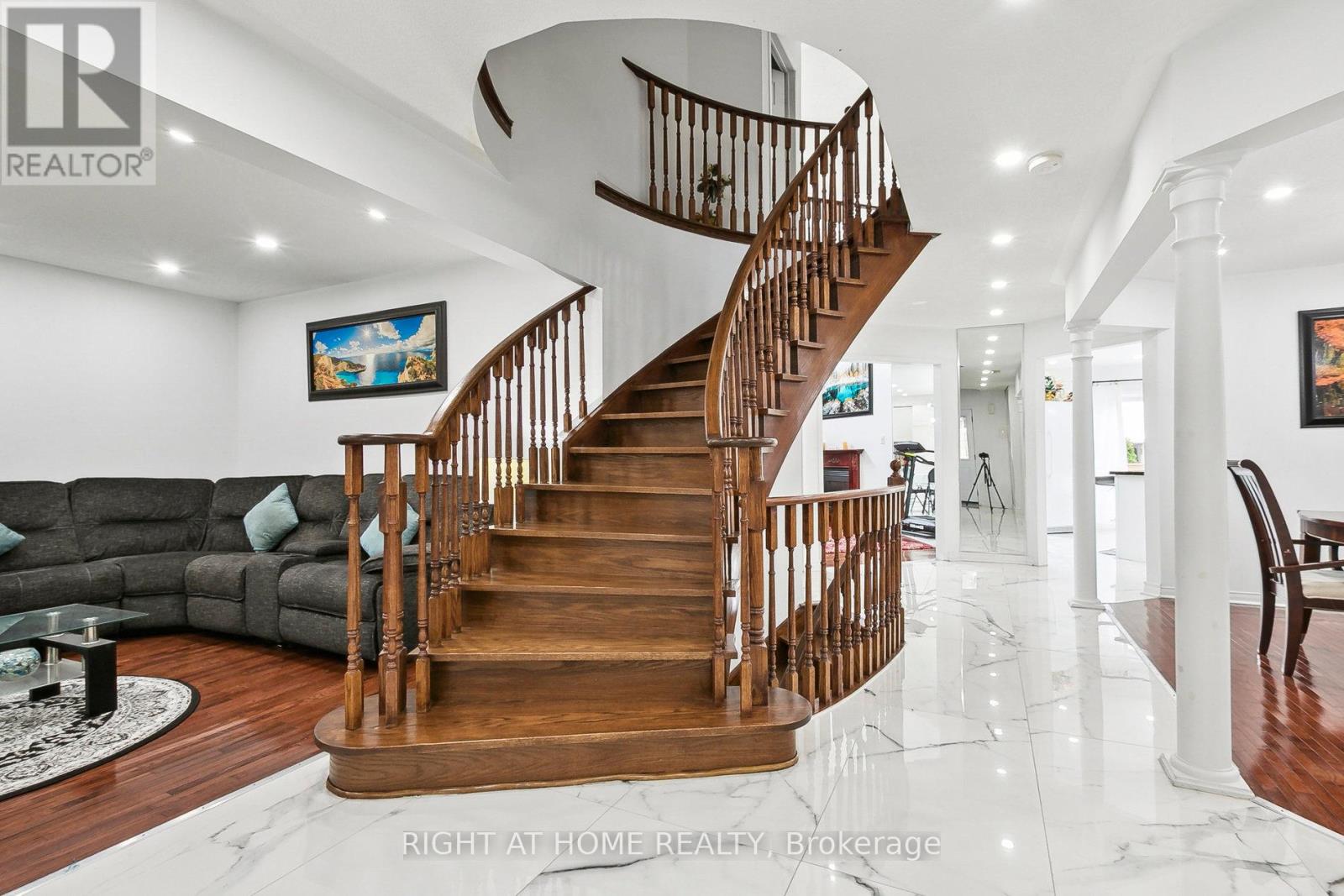 57 Welsh Street, Ajax, Ontario  L1T 4A4 - Photo 7 - E12146771
