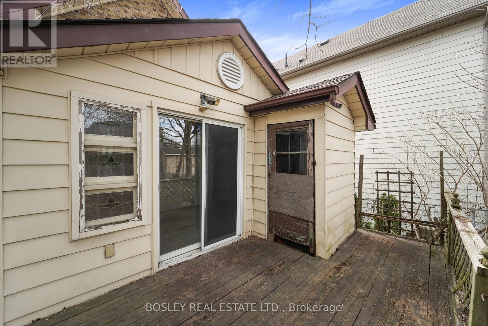 96 Furnival Road, Toronto, Ontario  M4B 1W5 - Photo 33 - E12146831