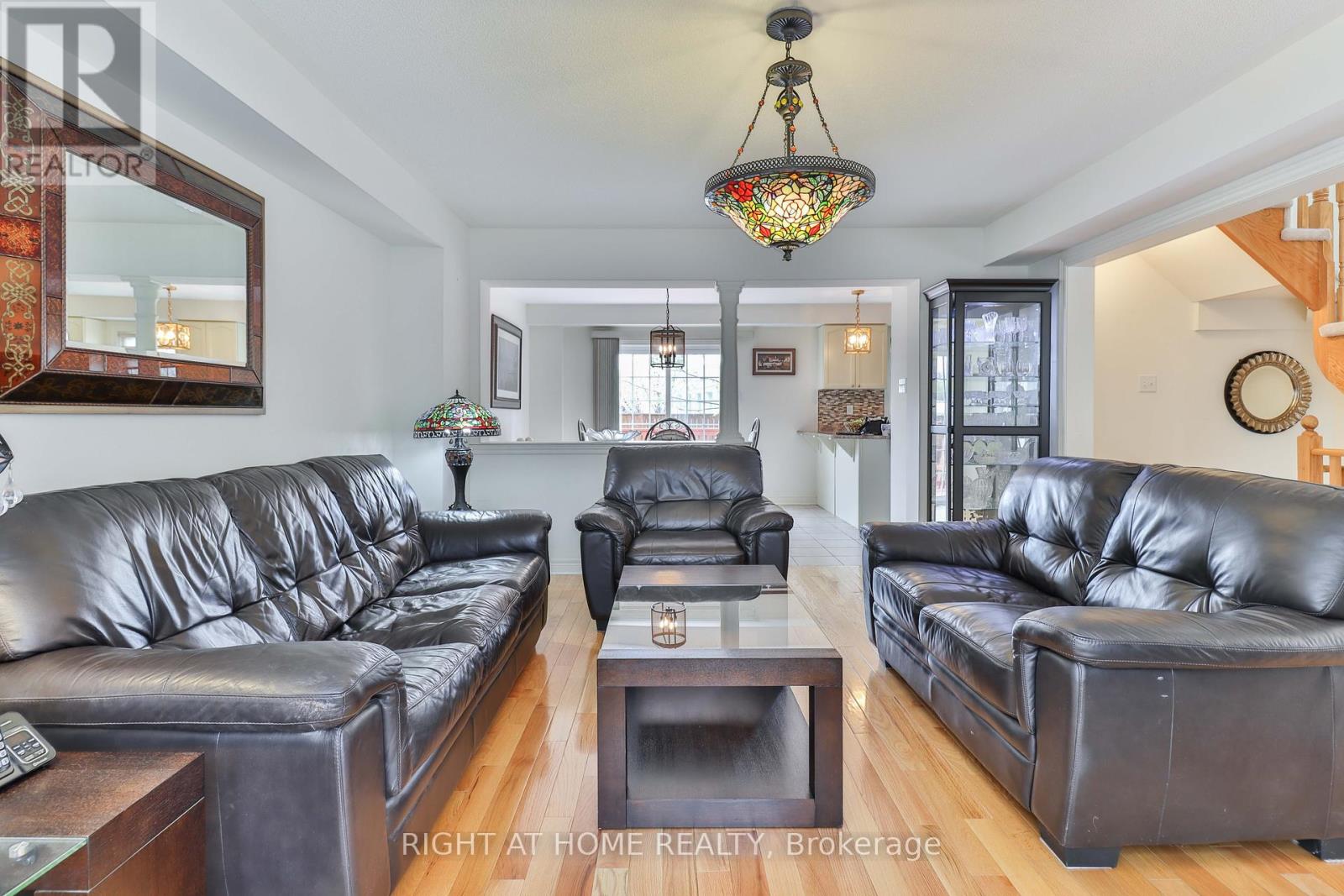 72 Jeremiah Lane, Toronto, Ontario  M1J 0A4 - Photo 2 - E12146867