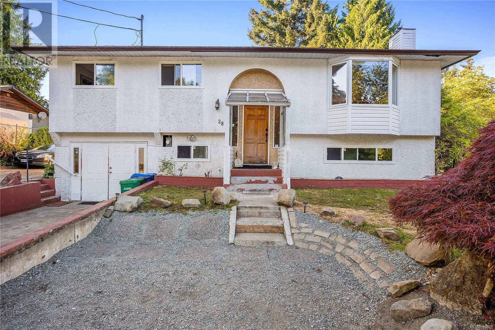 Property at 28 Trofton Rd image 1