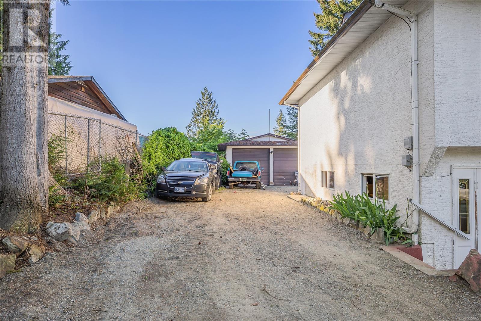 Property at 28 Trofton Rd image 5