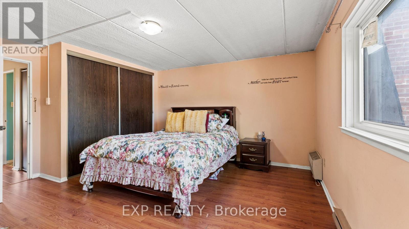 160 - 180 Mississauga Valley Boulevard, Mississauga, Ontario  L5M 3M2 - Photo 17 - W12136523