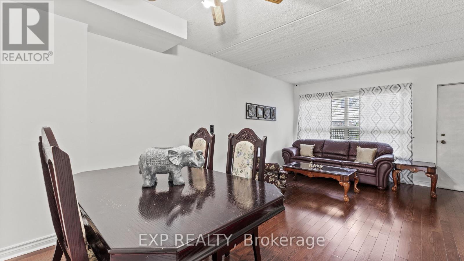 Property at 160 - 180 MISSISSAUGA VALLEY BOULEVARD image 2