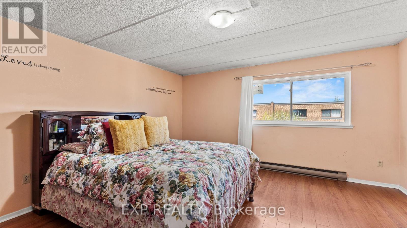 160 - 180 Mississauga Valley Boulevard, Mississauga, Ontario  L5M 3M2 - Photo 18 - W12136523