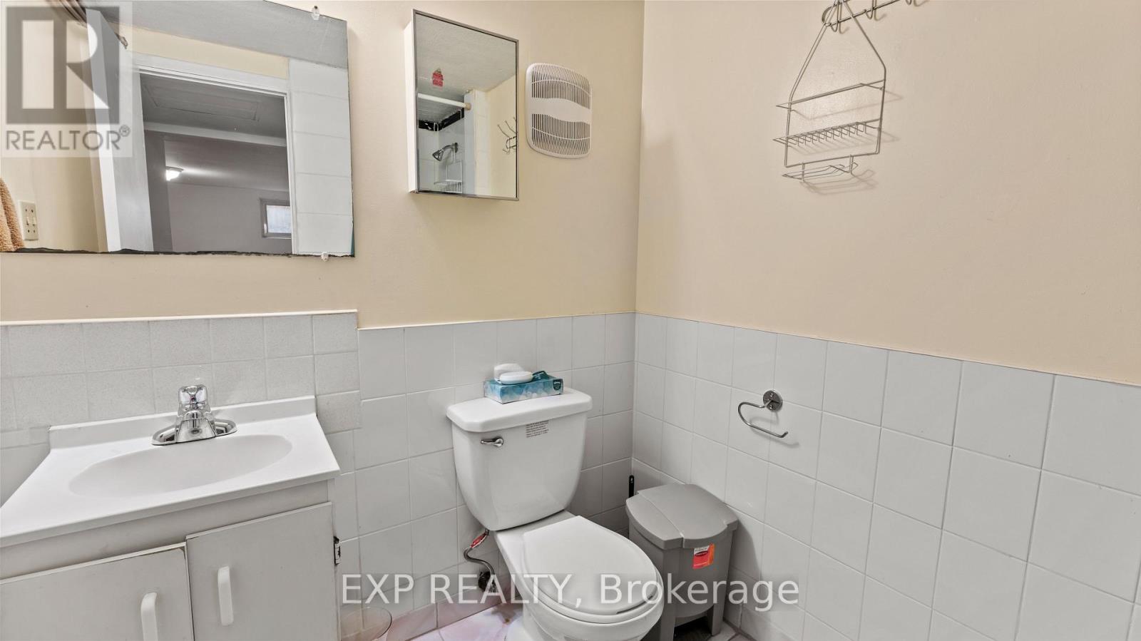 160 - 180 Mississauga Valley Boulevard, Mississauga, Ontario  L5M 3M2 - Photo 22 - W12136523