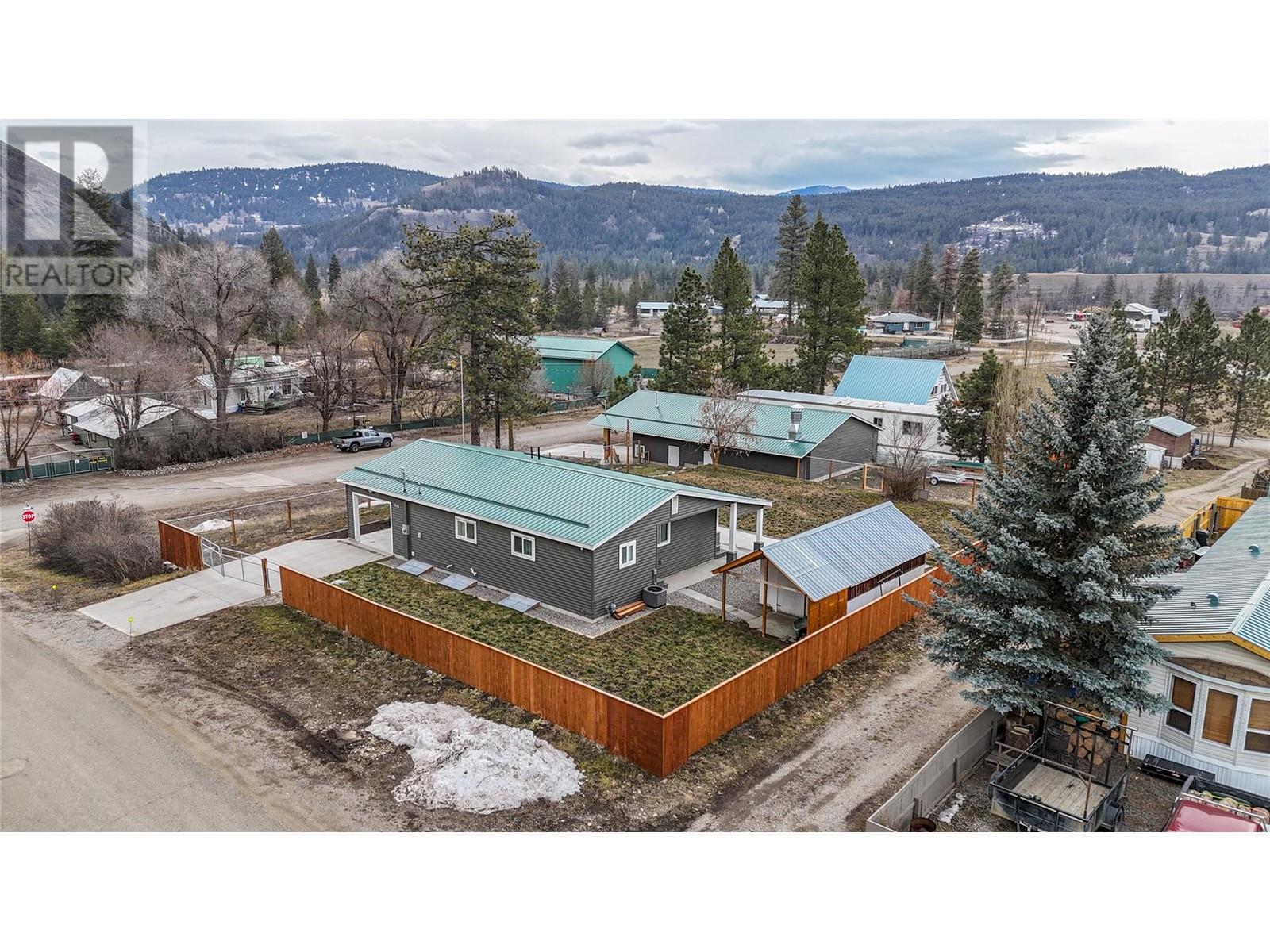 Property at 315 8th Avenue image 2