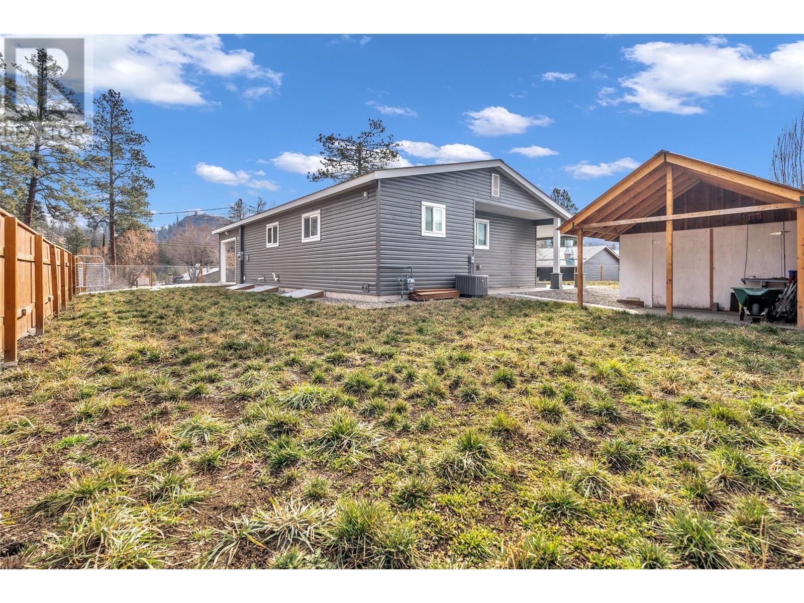 315 8th Avenue, Princeton, British Columbia  V0X 1W0 - Photo 7 - 10337762
