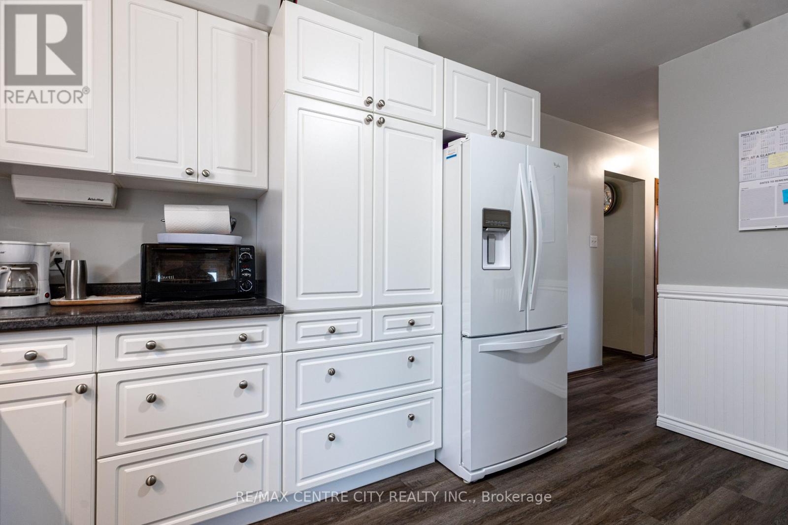 20 Caldwell Street, St. Thomas, Ontario  N5R 5J2 - Photo 9 - X12147005
