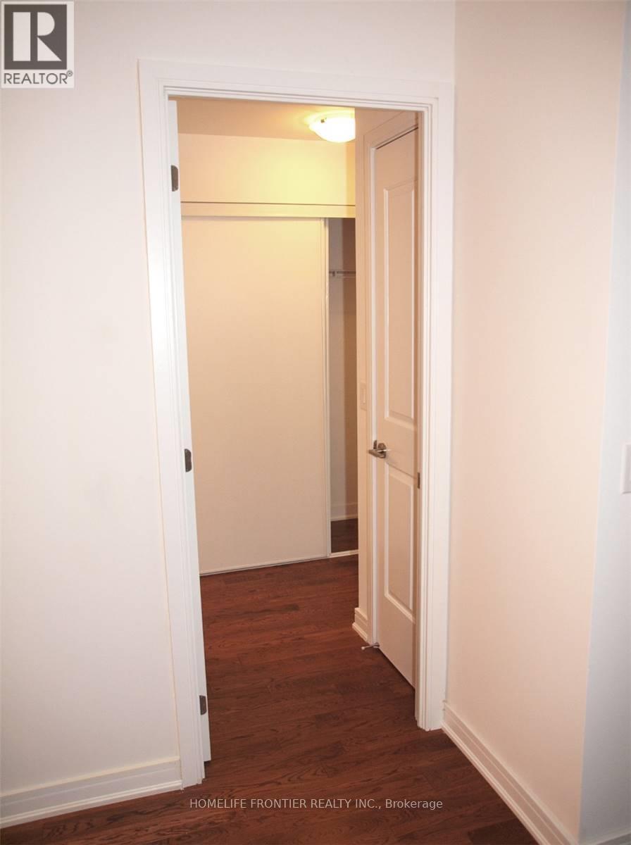 512 - 9191 Yonge Street Sw, Richmond Hill, Ontario  L4C 1E2 - Photo 13 - N12146677