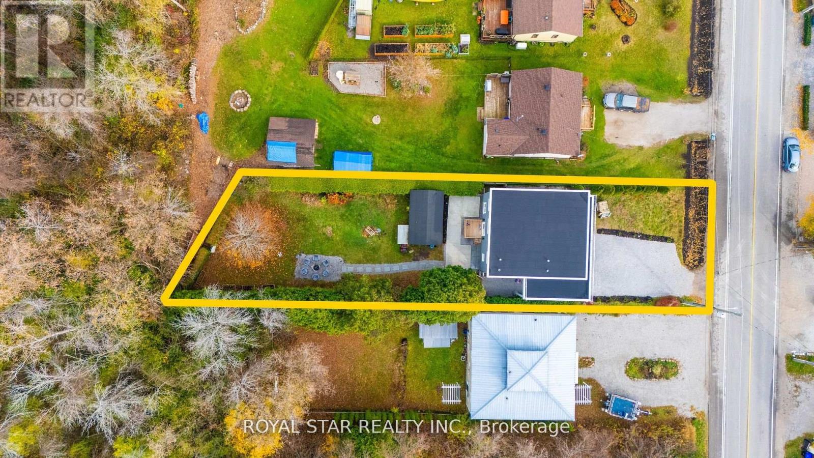 1372 Maple Road, Innisfil, Ontario  L0L 1W0 - Photo 5 - N12146719