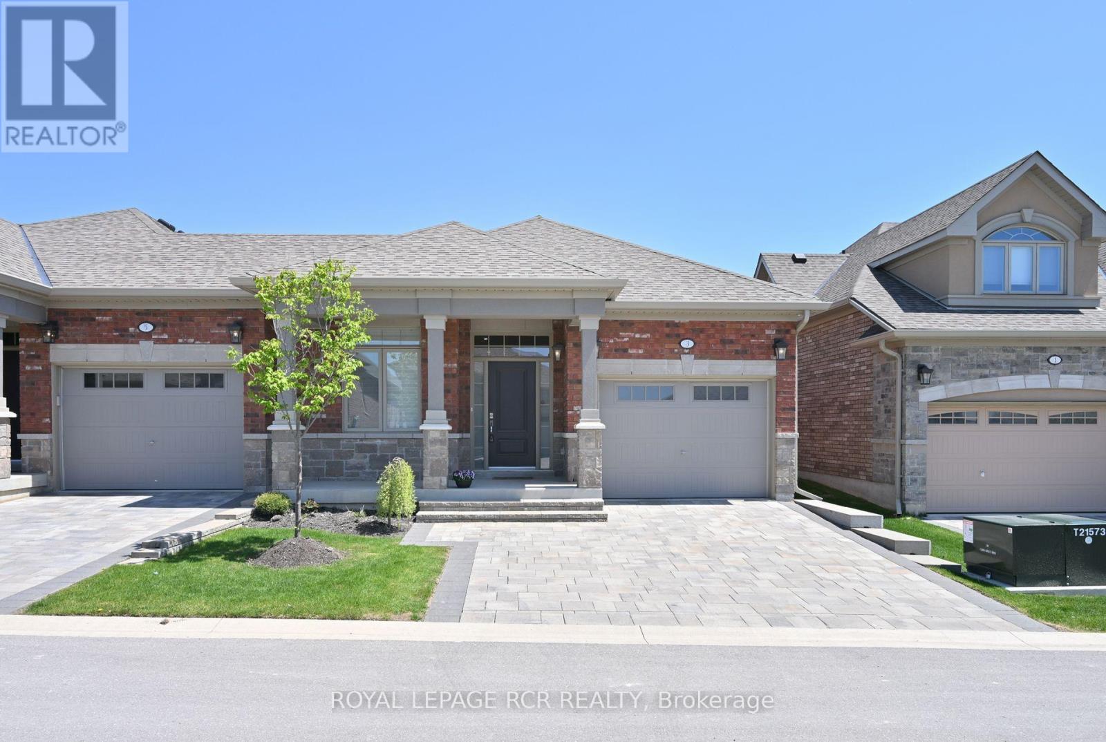 3 Assunta Garden, New Tecumseth, Ontario  L9R 0V2 - Photo 1 - N12146722