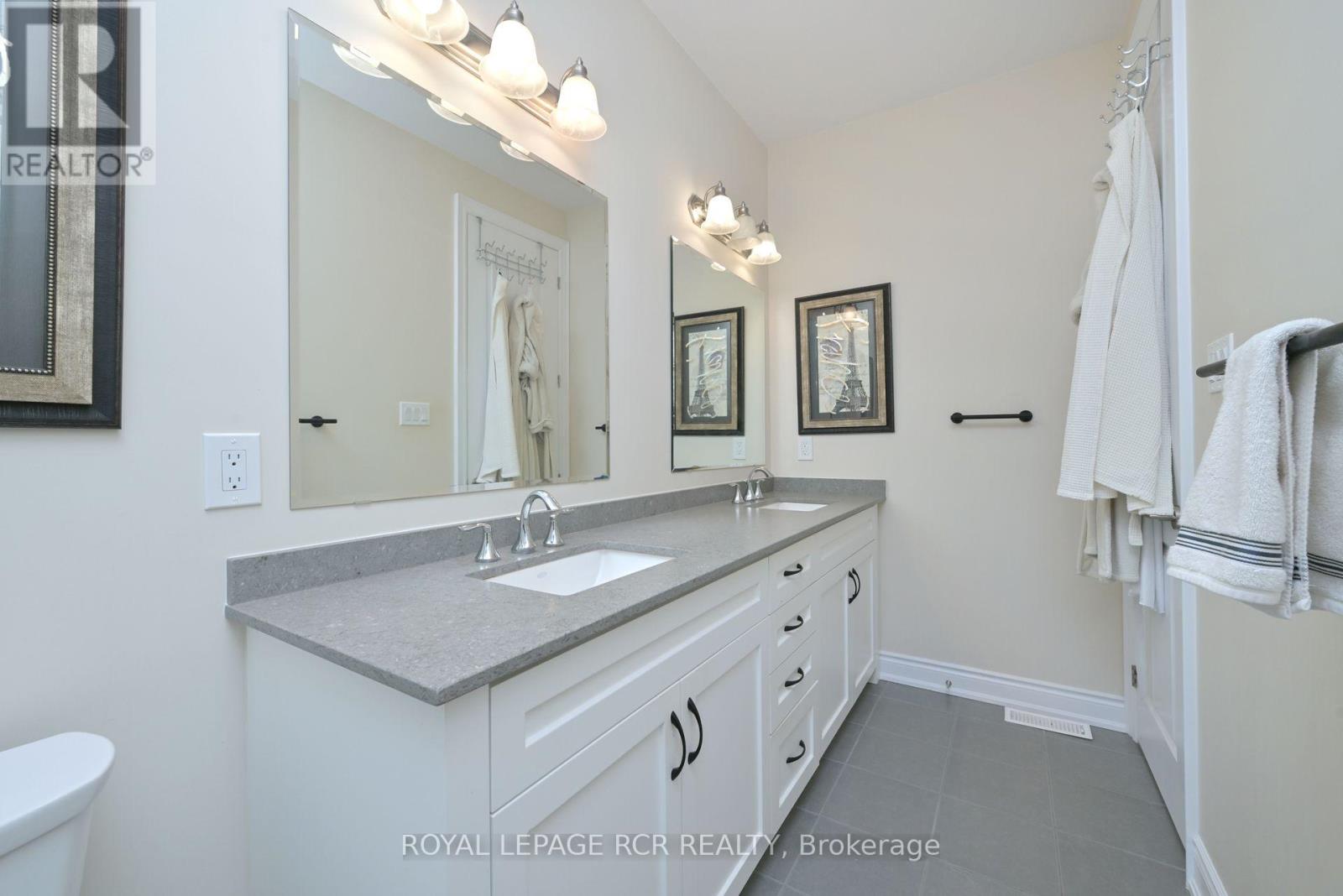 3 Assunta Garden, New Tecumseth, Ontario  L9R 0V2 - Photo 19 - N12146722