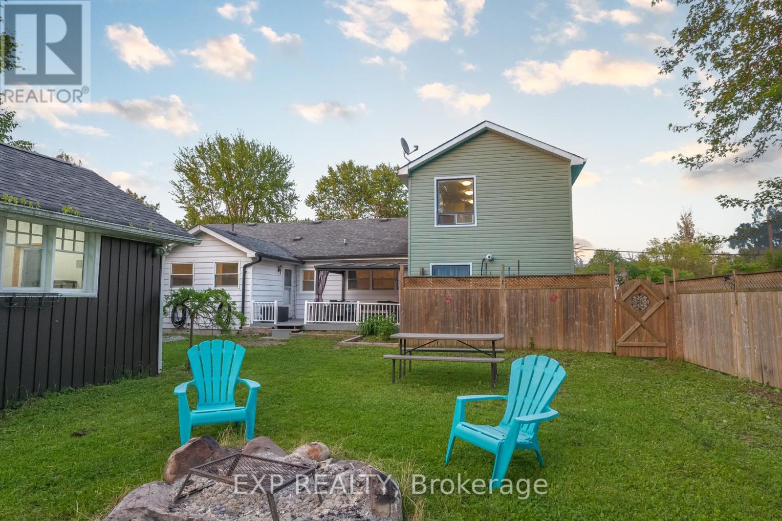 27182 Civic Centre Road, Georgina, Ontario  L0E 1S0 - Photo 33 - N12146729