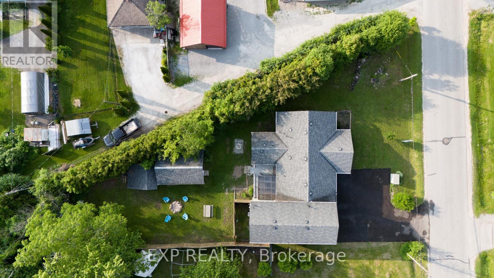27182 Civic Centre Road, Georgina, Ontario  L0E 1S0 - Photo 39 - N12146729