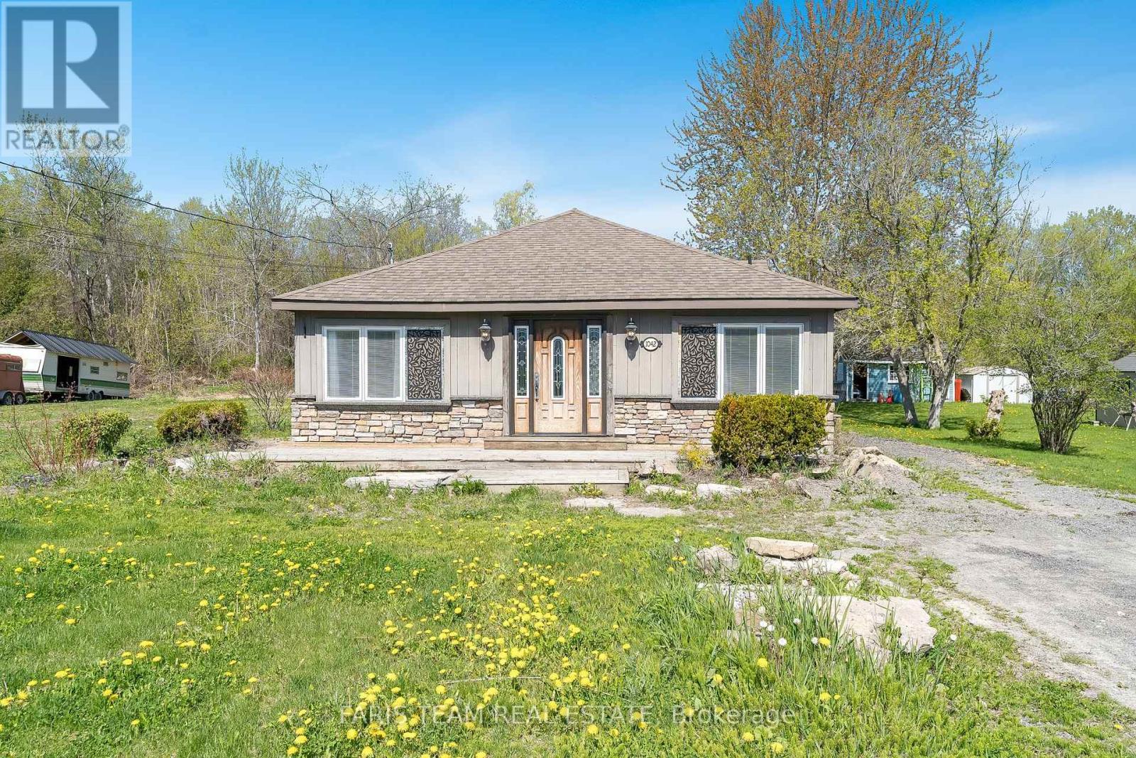 Property at 1042 CAMERON STREET image 1