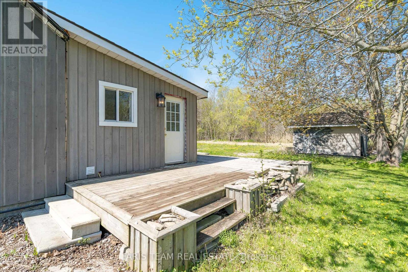 1042 Cameron Street, Innisfil, Ontario  L0L 1C0 - Photo 18 - N12146781