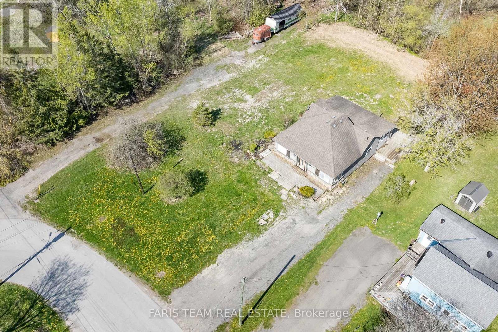 Property at 1042 CAMERON STREET image 2