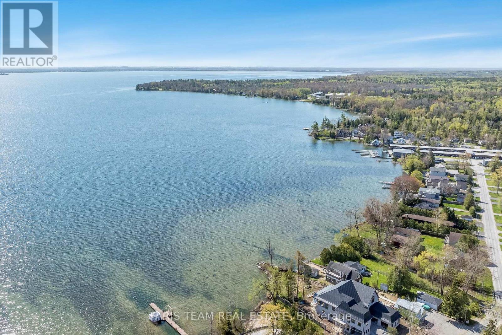 1042 Cameron Street, Innisfil, Ontario  L0L 1C0 - Photo 27 - N12146781