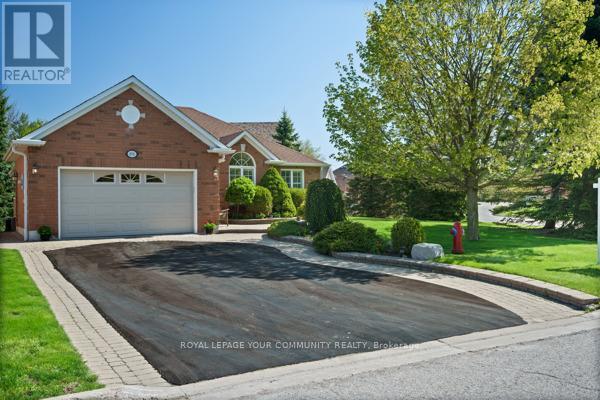 851 Shadrach Drive, Newmarket, Ontario  L3X 2H2 - Photo 2 - N12146796