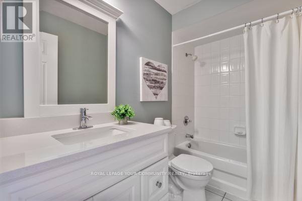 851 Shadrach Drive, Newmarket, Ontario  L3X 2H2 - Photo 26 - N12146796