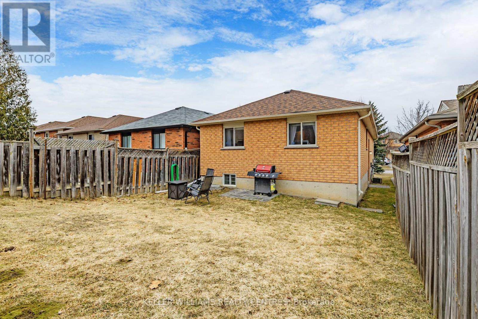 78 Clearmeadow Boulevard, Newmarket, Ontario  L3X 2M6 - Photo 34 - N12146802