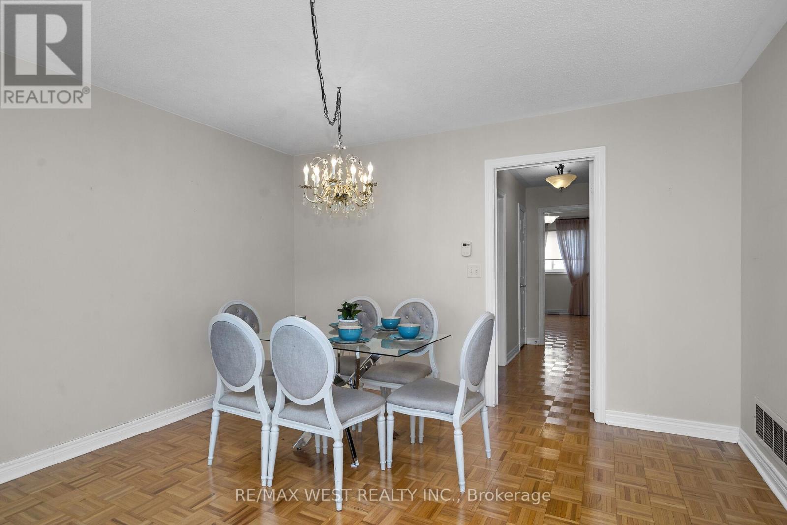 362 Avro Road, Vaughan, Ontario  L6A 3R4 - Photo 10 - N12146811