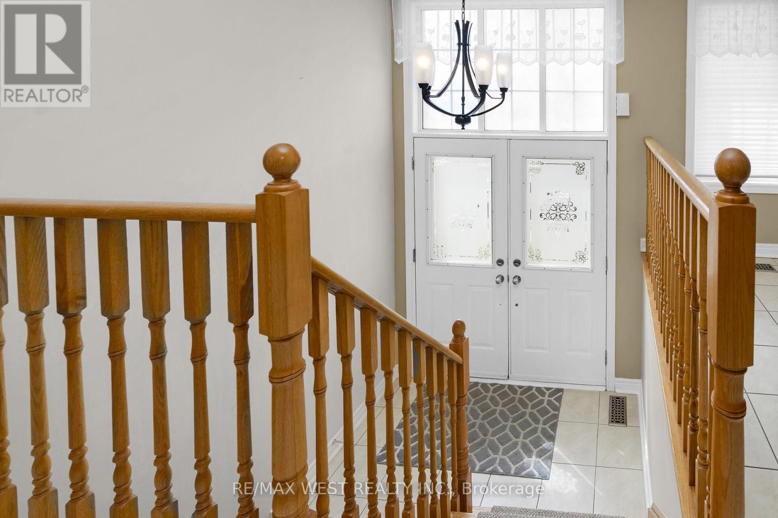 Property at 362 AVRO ROAD image 4